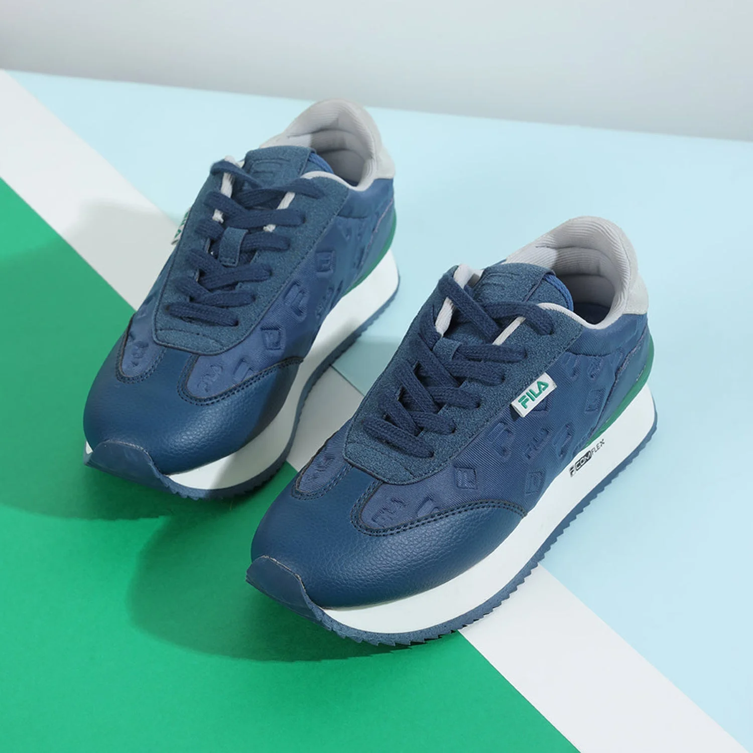 Fila Women Navy Blue Retro-Jo Debo Shoes - image 2