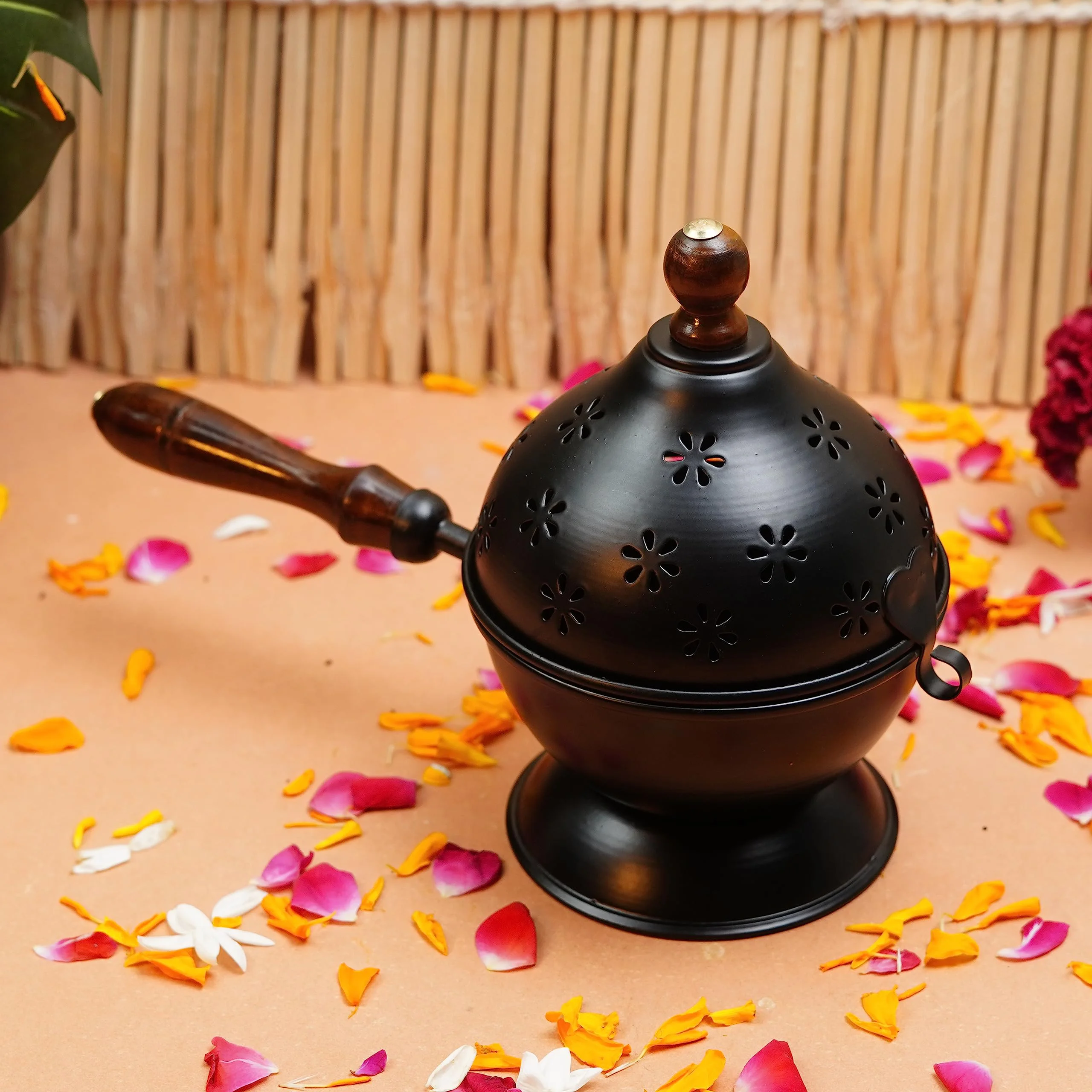 ServDharm Metal Incense Burner Loban Dani Dhoop Dani Aarti Metal Loban Dhoop Dani/Dhoop Dani Burner for Home Office Temple Puja(Round) Metal,Gold - image 2