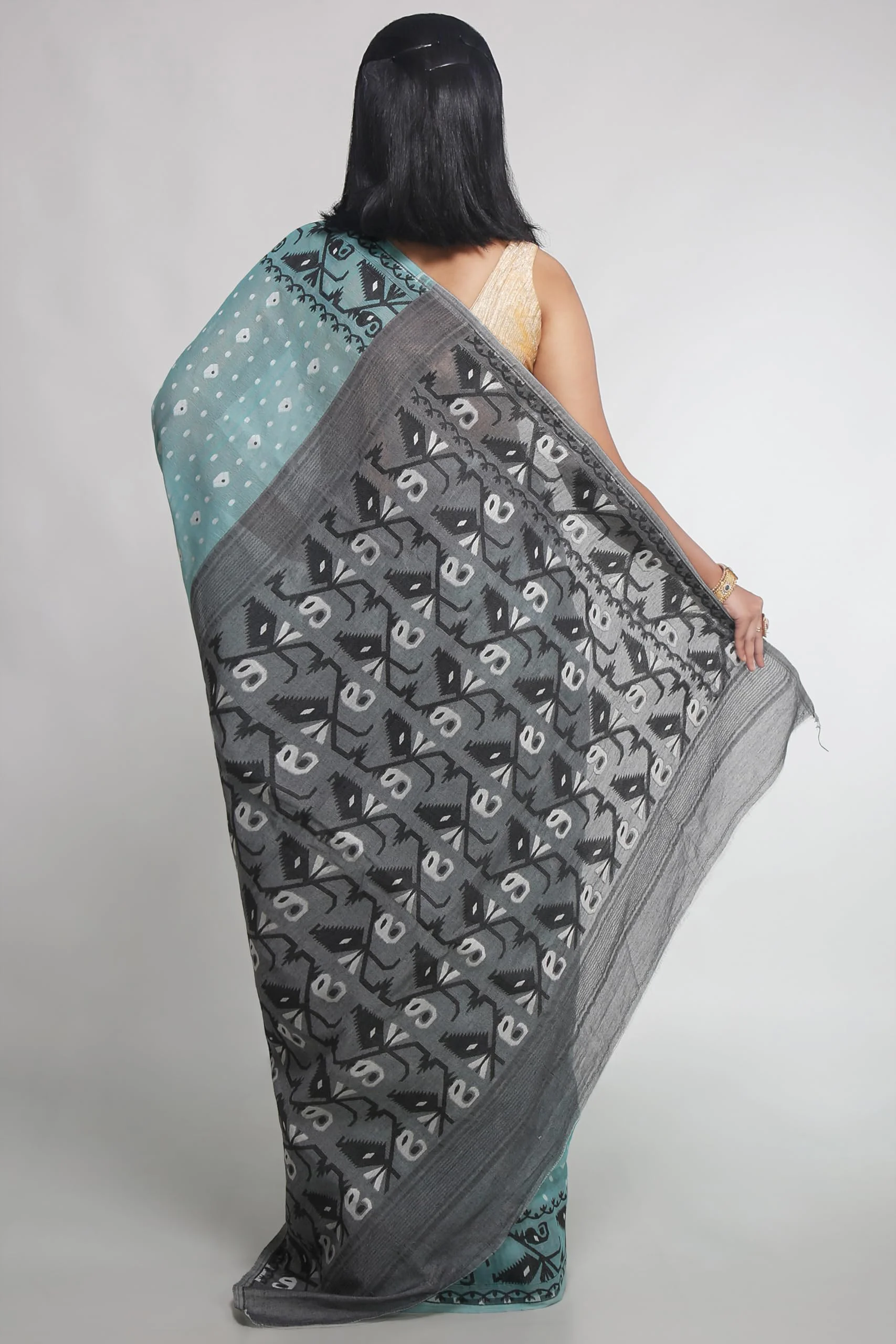 WoodenTant Women's Bengal Made Soft Dhakai Jamdani Saree Without Blouse Piece. (Beige & Green, Cotton) - image 2